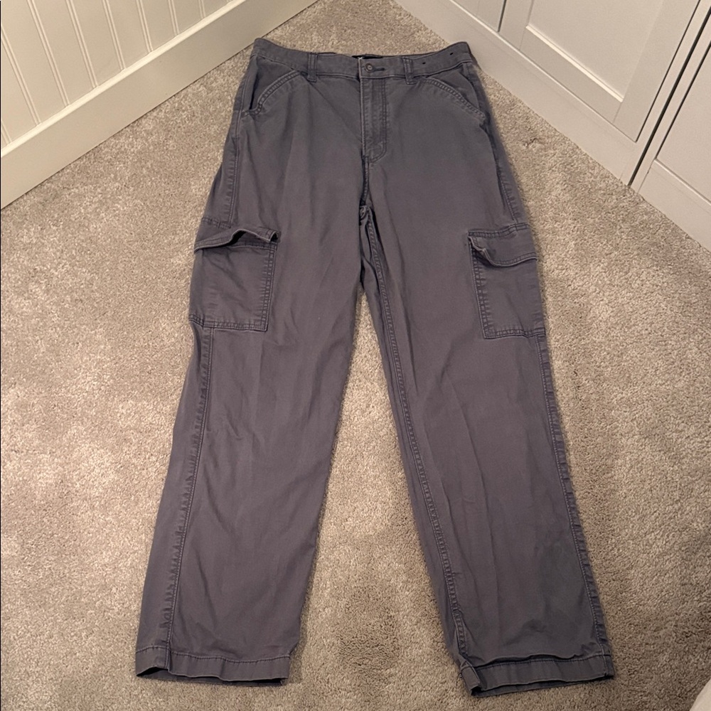 Hollister Women’s Charcoal Cargo Pants